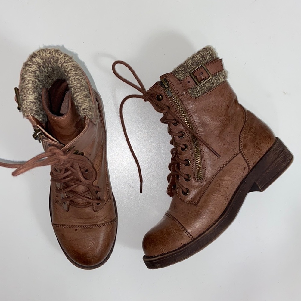 Faux Leather Lace Lace Combat Boots Size 8